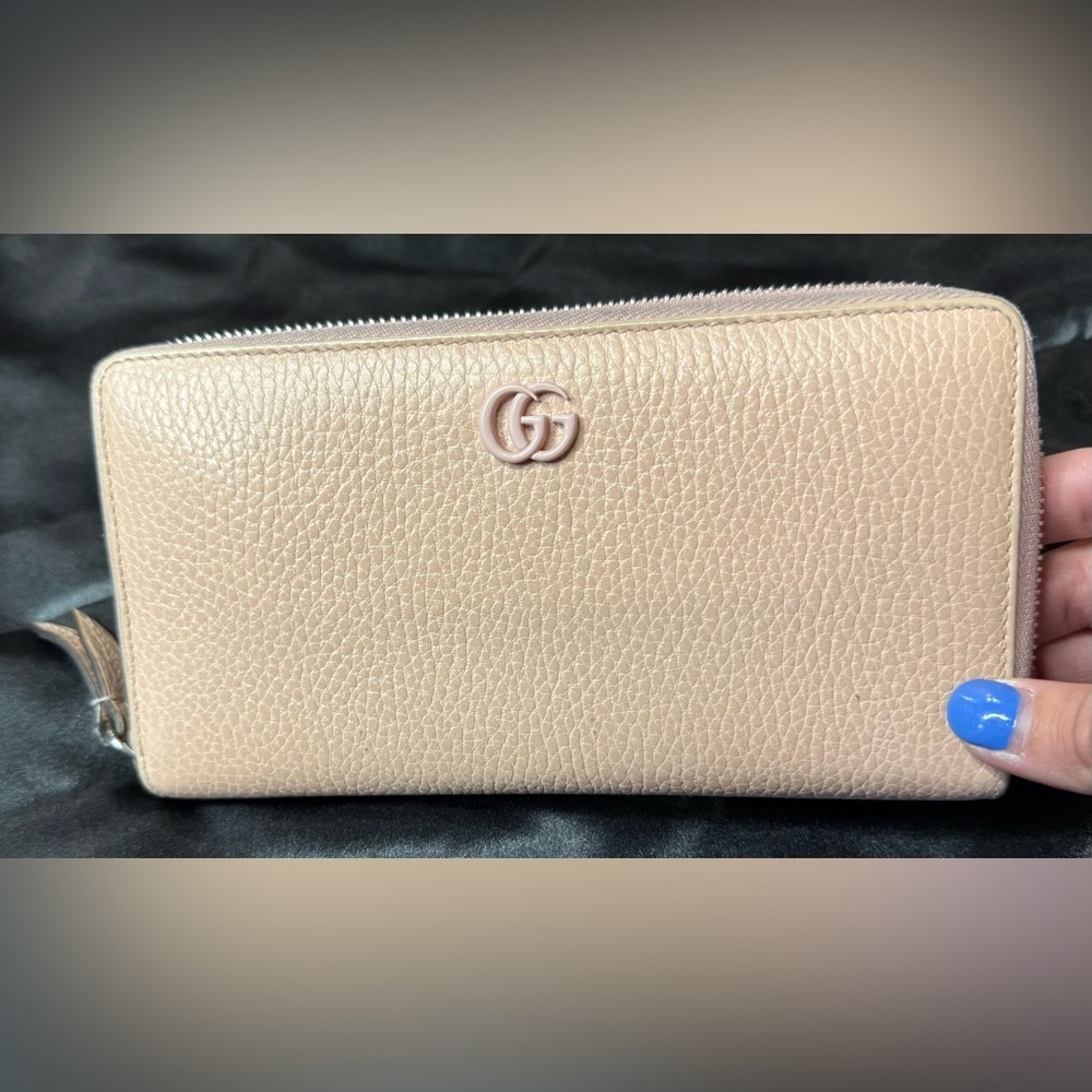 Gucci marmont zip around wallet